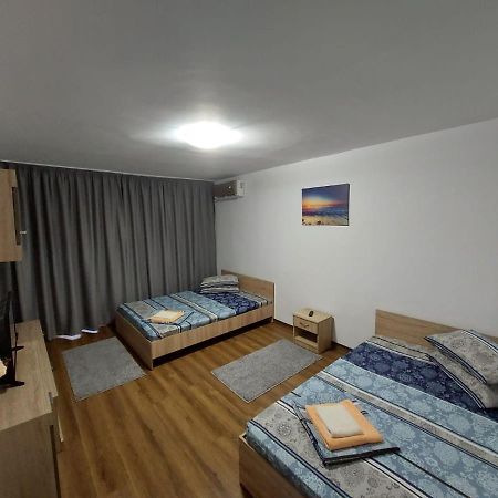 エフォリエ・ノルドApartament Mriアパートメント エクステリア 写真