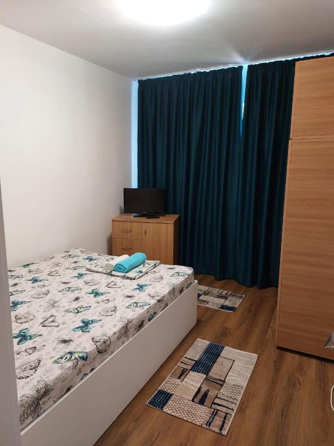 エフォリエ・ノルドApartament Mriアパートメント エクステリア 写真